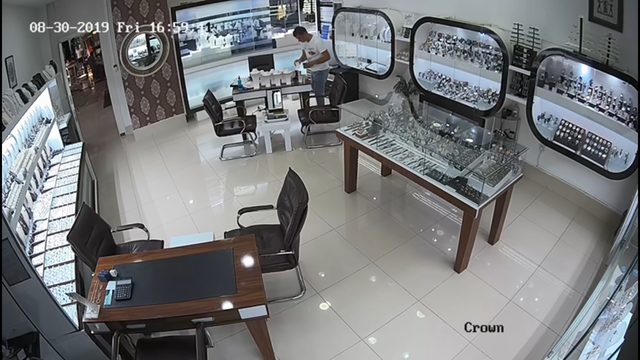 Manavgat'ta 1,5 kilogram altın çalan şüpheli yakalandı (2)