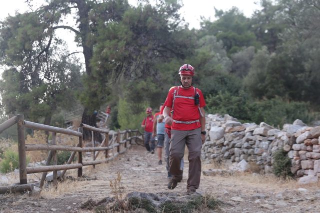 Bodrum'da, ormanda kaybolan İngiliz turist otelde bulundu (2)