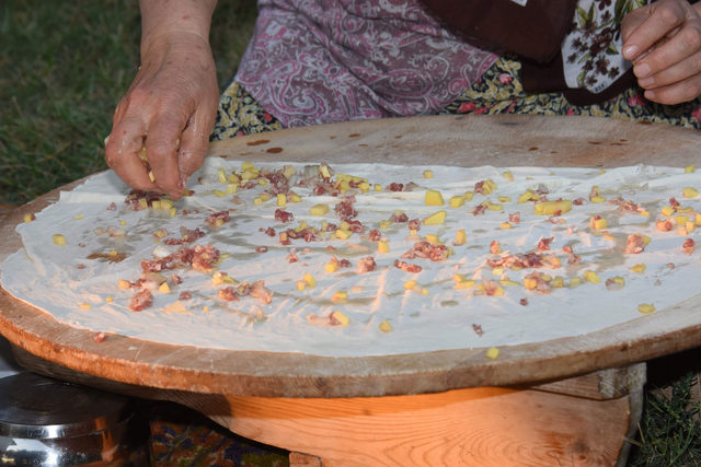 bu-boregi-tadan-yemek-icin-bir-daha-geliyor-_9257_dhaphoto4