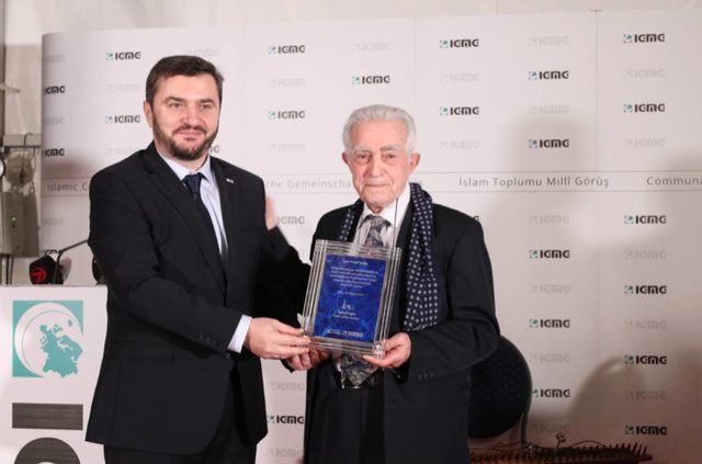 Dom Katedrali'nde bayram namazı kılınmasını sağlamıştı… Yusuf Topçu vefat etti