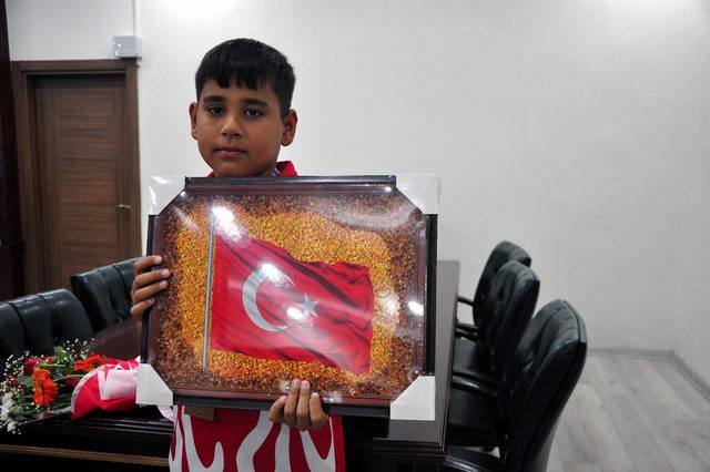 Dünya şampiyonu Muhammed'e, Derik'te coşkulu karşılama