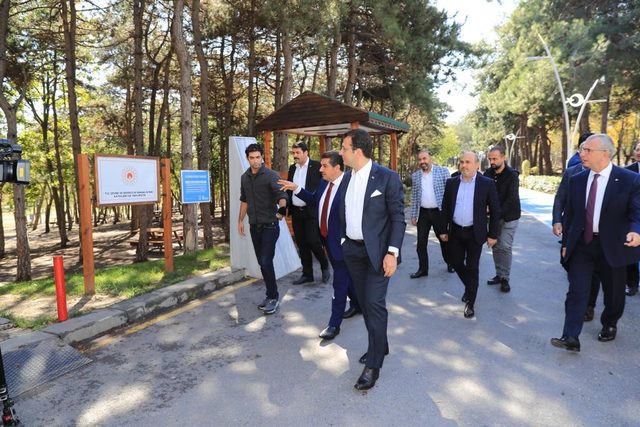 İmamoğlu, Esenler Belediyesi'ni ziyaret etti