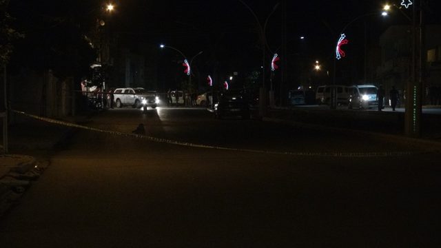 Suriye'den atılan 9 roket, Nusaybin'e düştü (2)