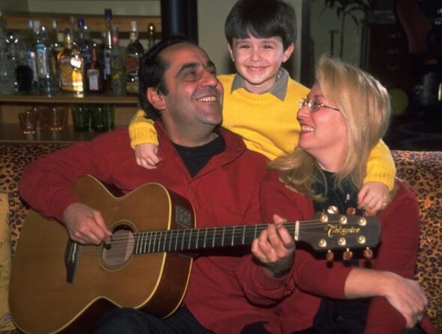 5da005b37152d8219c358dc1