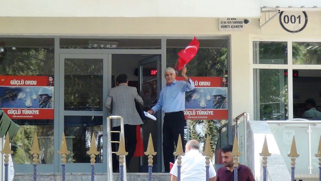 Muhtarlar 'Barış Pınarı Harekatı'na katılmak için dilekçe verdi