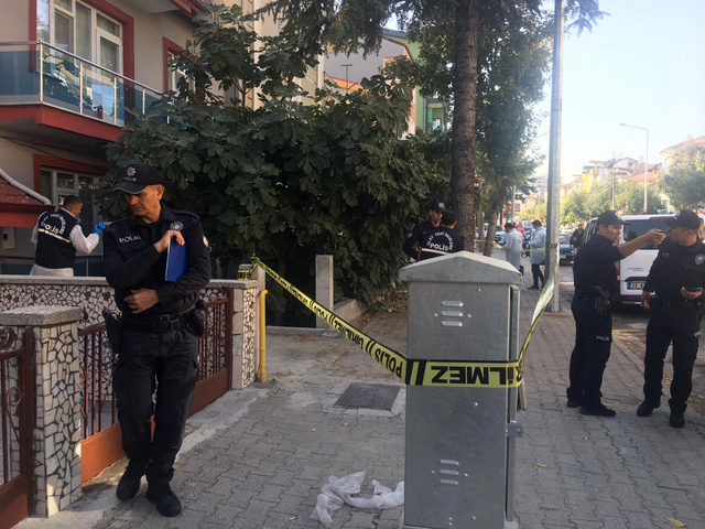 Bahçede ölü bulundu