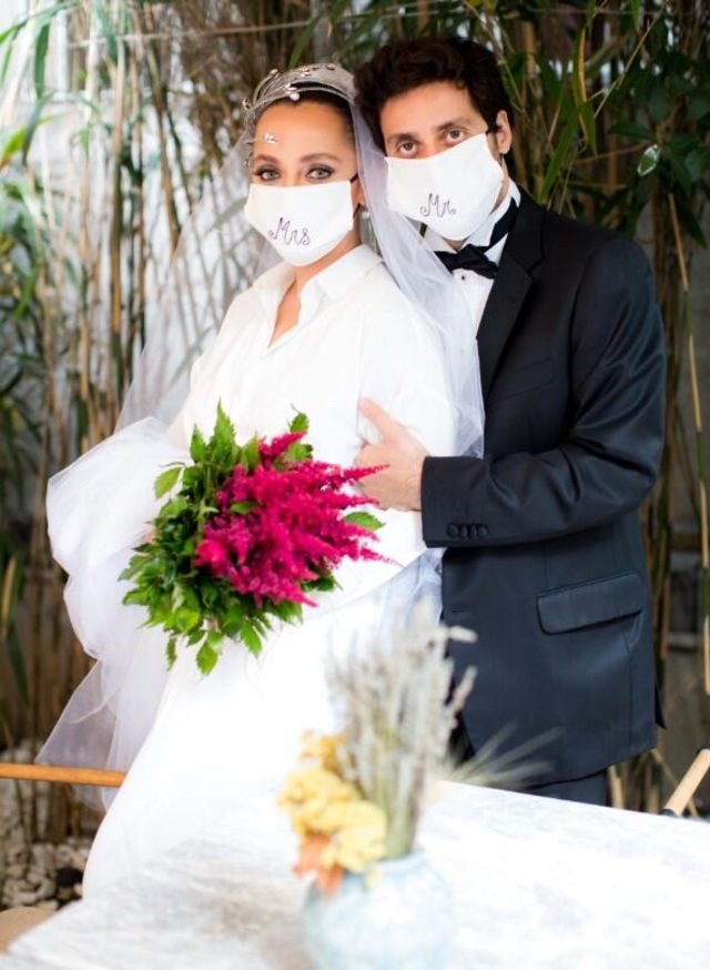 Didem Balçın ve Can Aydın evlendi! İşte maskeli nikah fotoğrafı