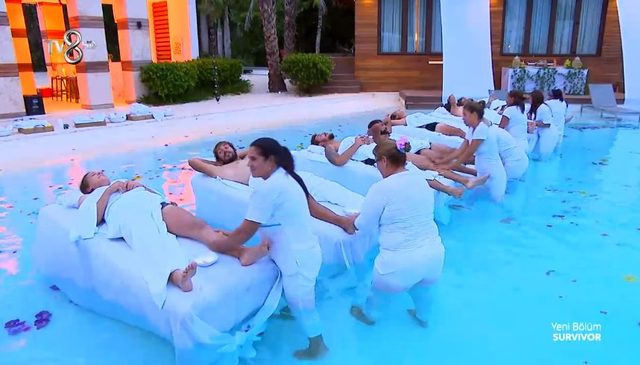 Survivor �d�l oyununu kim kazand�? Survivor'da ilk defa kad�n ve erkek yar��mac� e�le�ti! ��te b�y�k �d�l� kazanan tak�m