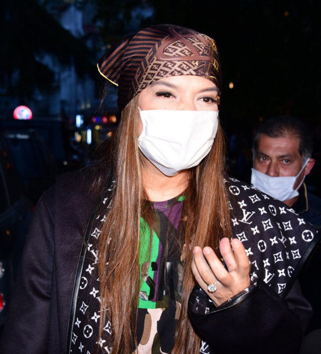 2702579_b4f7c44d975fccadd13c89774c2e660e_640x640