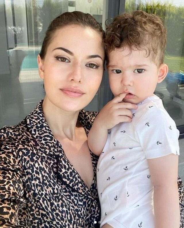 Fahriye Evcen o�lu Karan'� payla�t�: Babas� gibi keskin bak��l�m