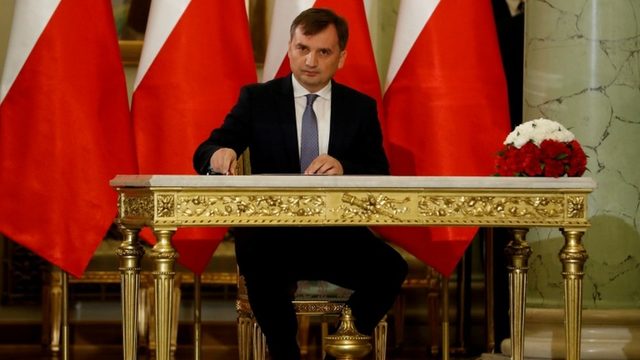 İstanbul Sözleşmesi: Polonya hükümeti çekileceğini açıkladı, ülke çapında protesto gösterileri düzenlendi