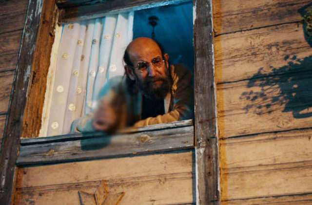 2765418_d042b8660268f187658f60c78e55ae1a