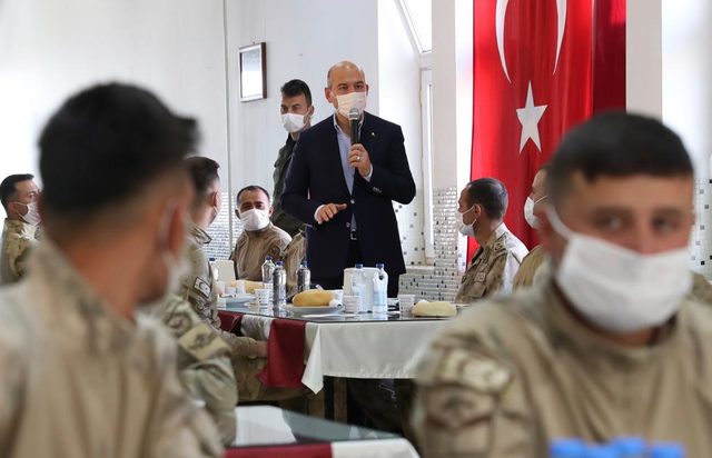 Bakan Soylu'dan net mesaj: Ya teslim olacaklar ya da etkisiz hale getirilecekler
