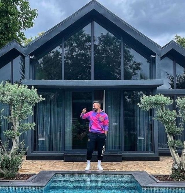 Selin Ciğerci'den boşanan Gökhan Çıra yine gündemde!