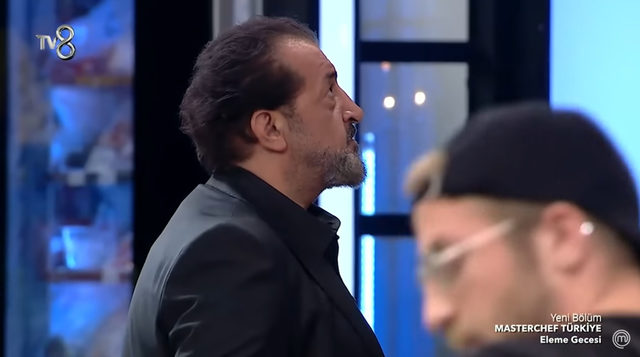 MasterChef'te Mehmet Yalçınkaya, Safanur'u stüdyodan gönderdi! "Oradan tarif veriyorsun"