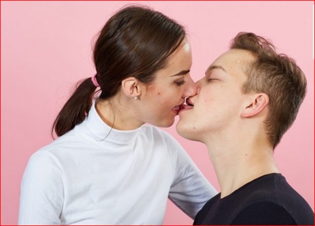 öpücük öpücük