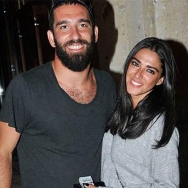 Arda Turan ve Aslıhan Doğan Boğaz�da ev tuttu