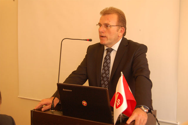 VEDET ÖZ