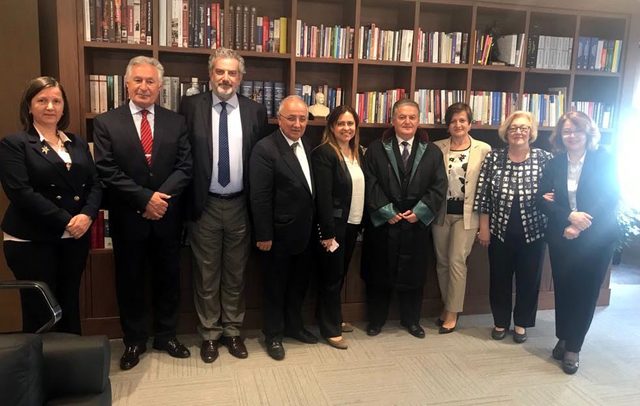 FETÖ mağduru eski askeri hakim ve savcı Ahmet Zeki Üçok, avukat oldu