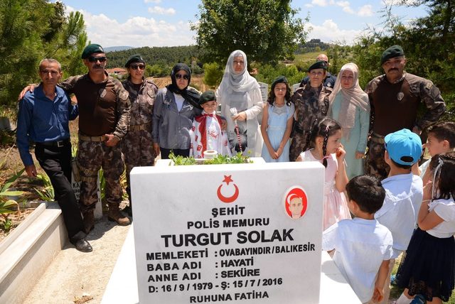 15 Temmuz şehidinin oğluna zırhlı sünnet arabası