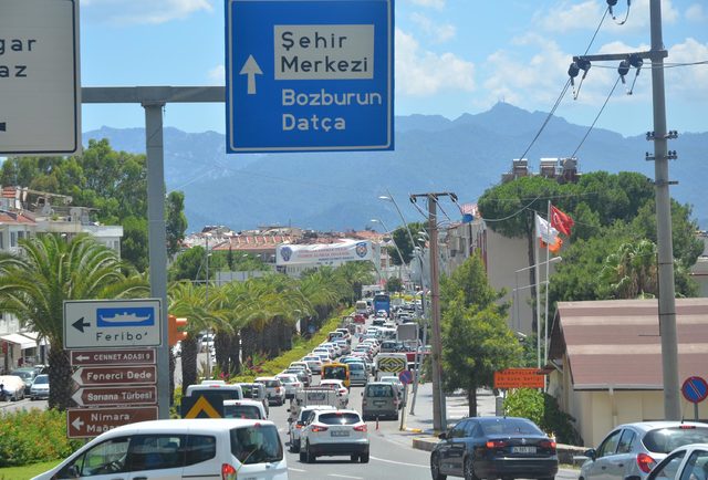 Seçim ve sınavlar bitti, tatilciler Marmaris'e akın ediyor (2)- Yeniden
