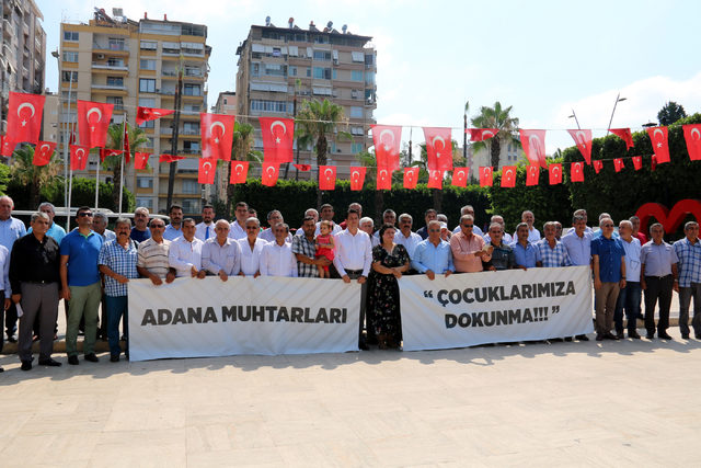 Muhtarlar çocuk tacizlerini protesto etti