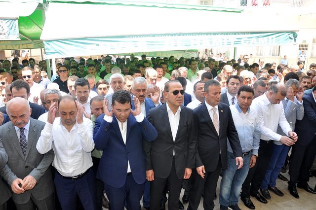 Silahlı saldırıda ölen başkan yardımcısı için Ticaret Odası'nda tören (2)