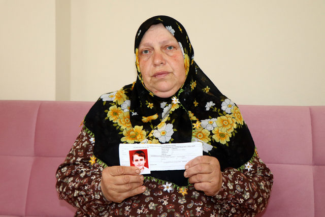 9 yıldır kayıp olan oğulları adına seçmen bilgi kağıdı geldi