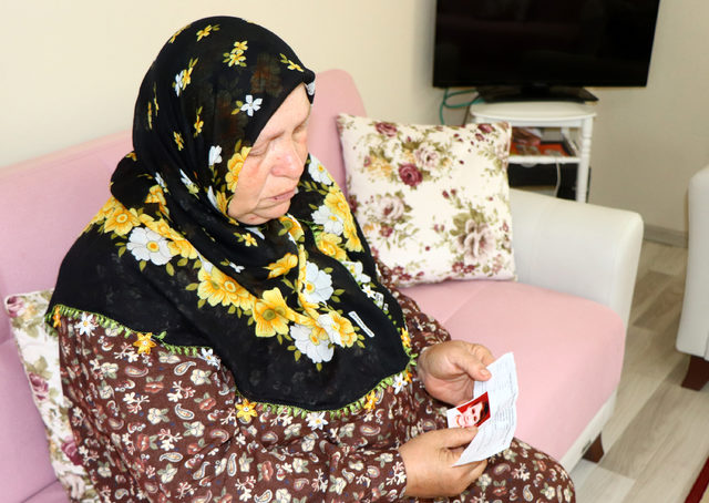 9 yıldır kayıp olan oğulları adına seçmen bilgi kağıdı geldi