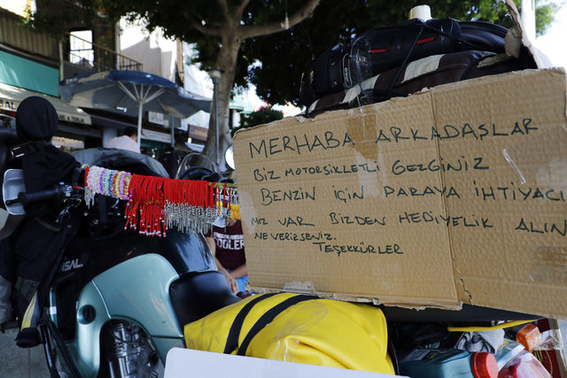 Ukraynalı gezgin çiftin 100 dolarlık zorunlu molası