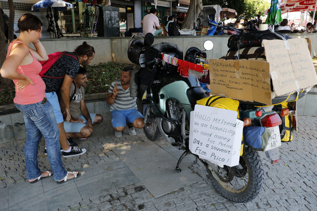 Ukraynalı gezgin çiftin 100 dolarlık zorunlu molası