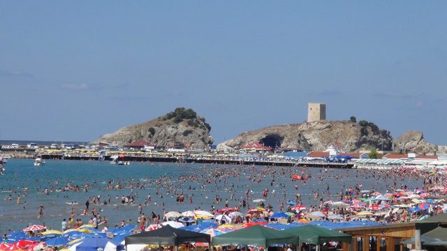 Şile'de serinlemek için denize giren iki kişi boğuldu