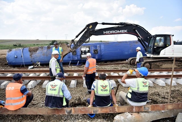 Tekirdağ'da tren faciasında bilanço ağır: 24 ölü, 318 yaralı (7)