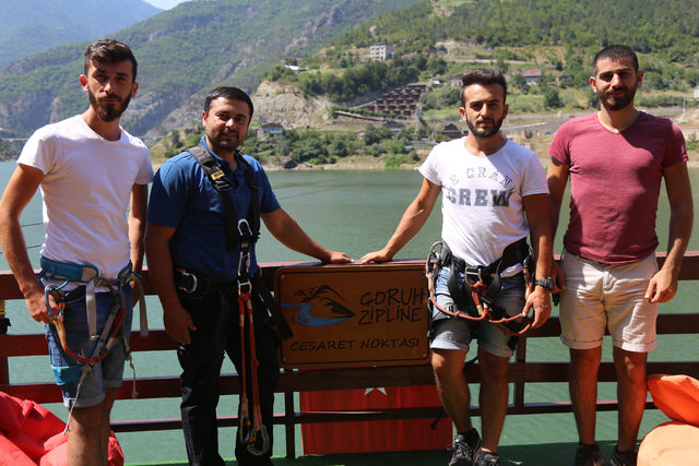 Artvin'de 385 metrelik hatta zipline