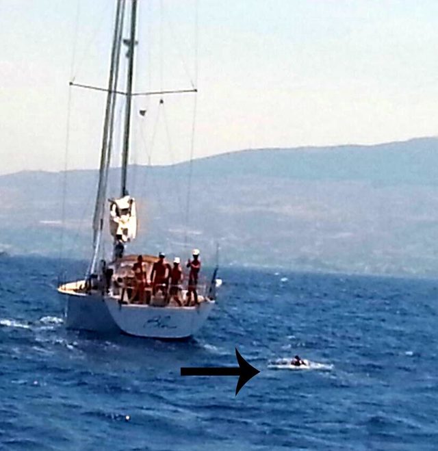 Lastik botla İstanköy Adası'na kaçmak isterken yakalandılar
