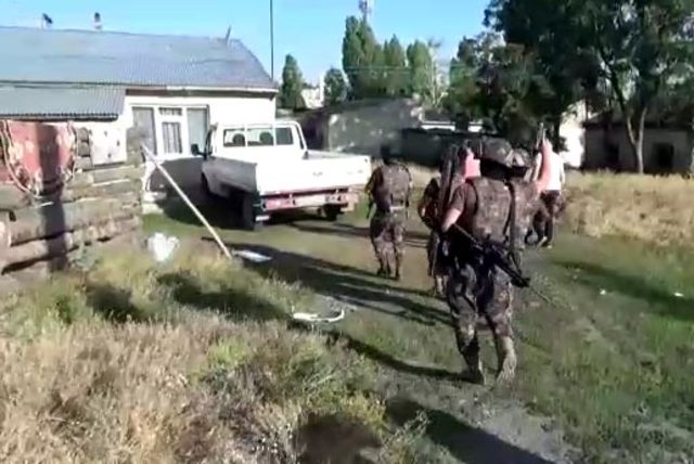 Silahlı kaçakcılarına 'drone' destekli operasyon