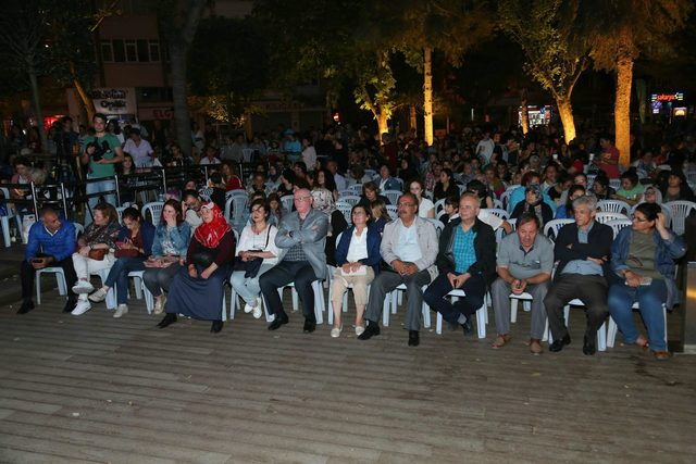 Eskişehir'de sokak sineması