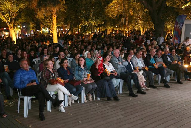 Eskişehir'de sokak sineması