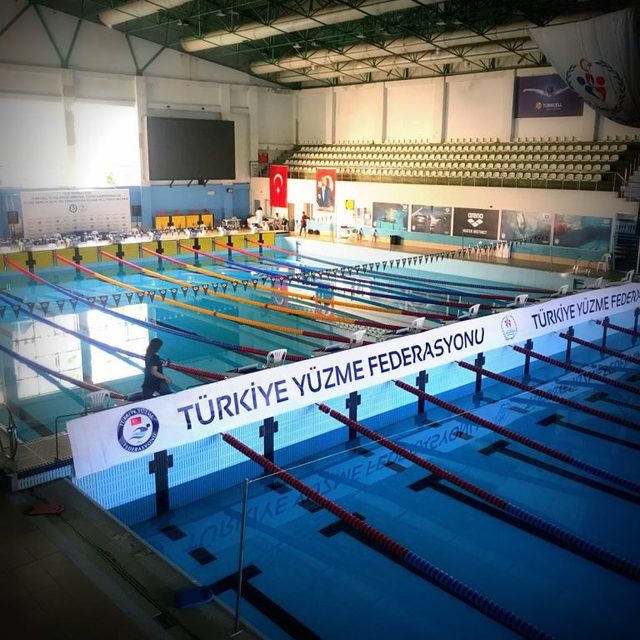 Havuzda sızıntı olunca milli takım seçmeleri yapılamadı