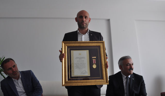 Gazi eşi, 'O köprüye çıkmayan biriyle evlenmem' demiştim