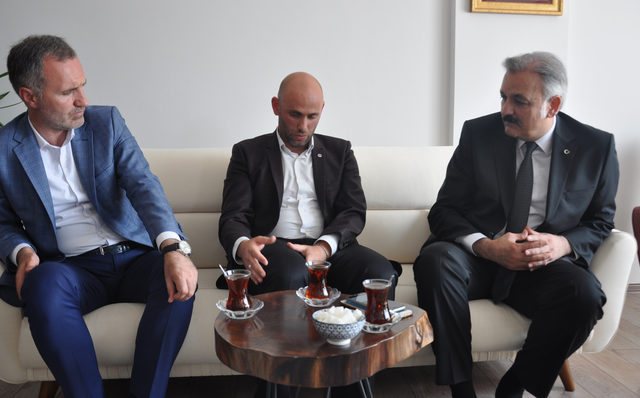 Gazi eşi, 'O köprüye çıkmayan biriyle evlenmem' demiştim