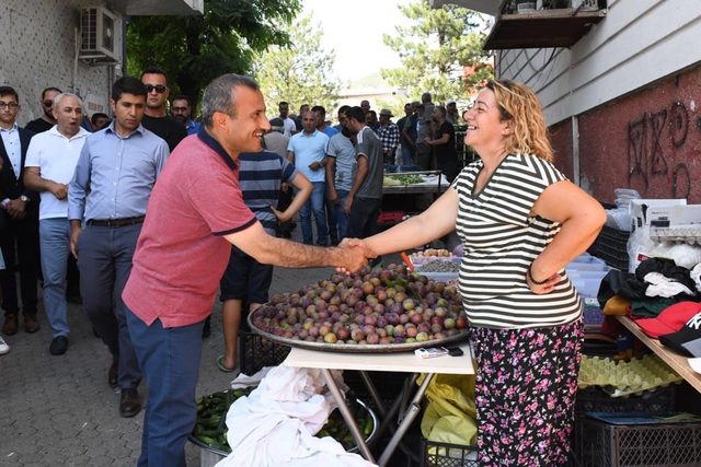 Tunceli Valisi, zabıta ile tartışan esnafı ziyaret etti