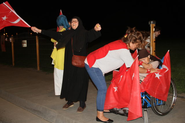 Atatürk Havalimanı'nda 15 Temmuz nöbeti