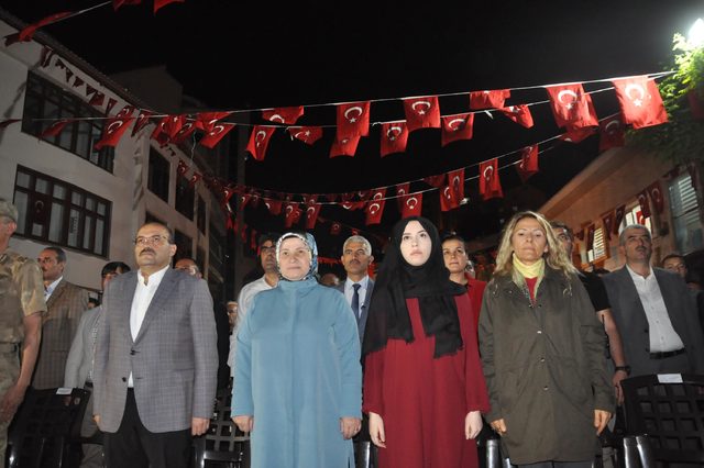 Van, Bitlis ve Hakkari'de '15 Temmuz' şehitleri için anma programları düzenlendi