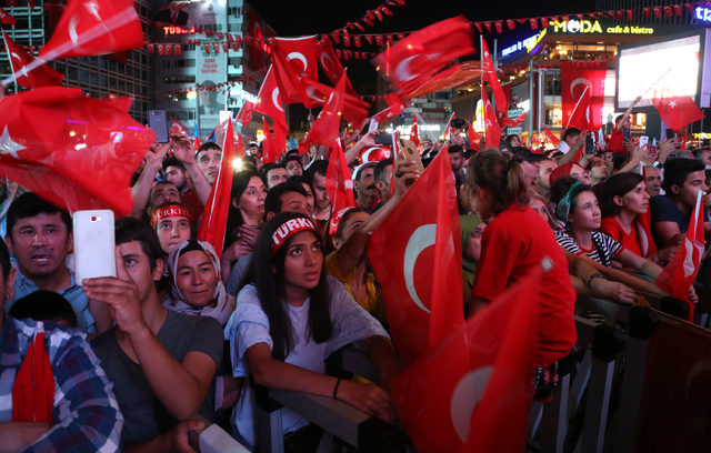 Yıldırım: Darbecilerin başından şehitlerimiz adına hesap soracağız
