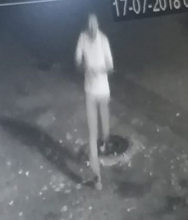Ev arkadaşını sokakta tabanca ile öldürdü