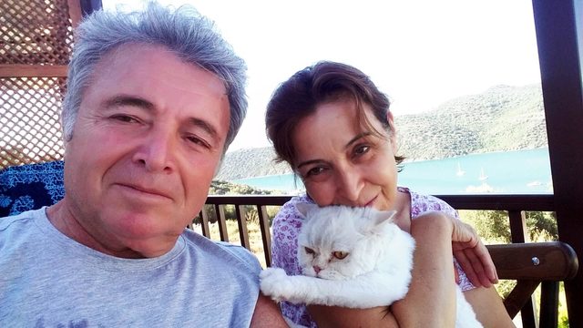 mesut göktaş füsun uslu gülşah ürgüplü ile ilgili görsel sonucu