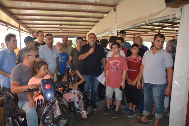Engelli derneğinin işlettiği ruhsatsız kafe mühürlendi