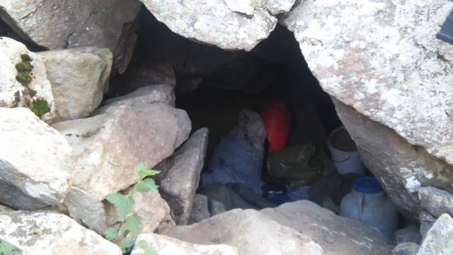 PKK sığınağında patlayıcı ve yaşam malzemesi ele geçti