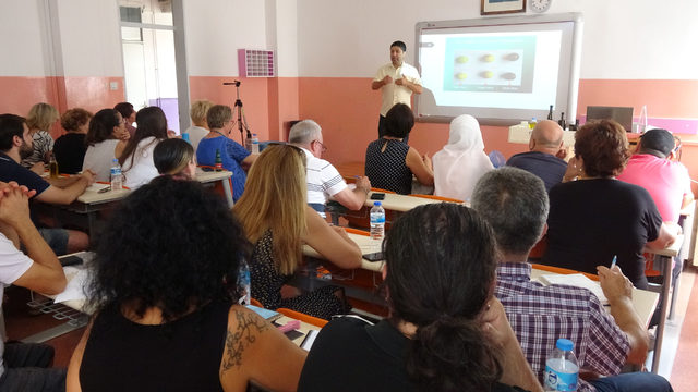 Zeytin üreticilerine akademik eğitim